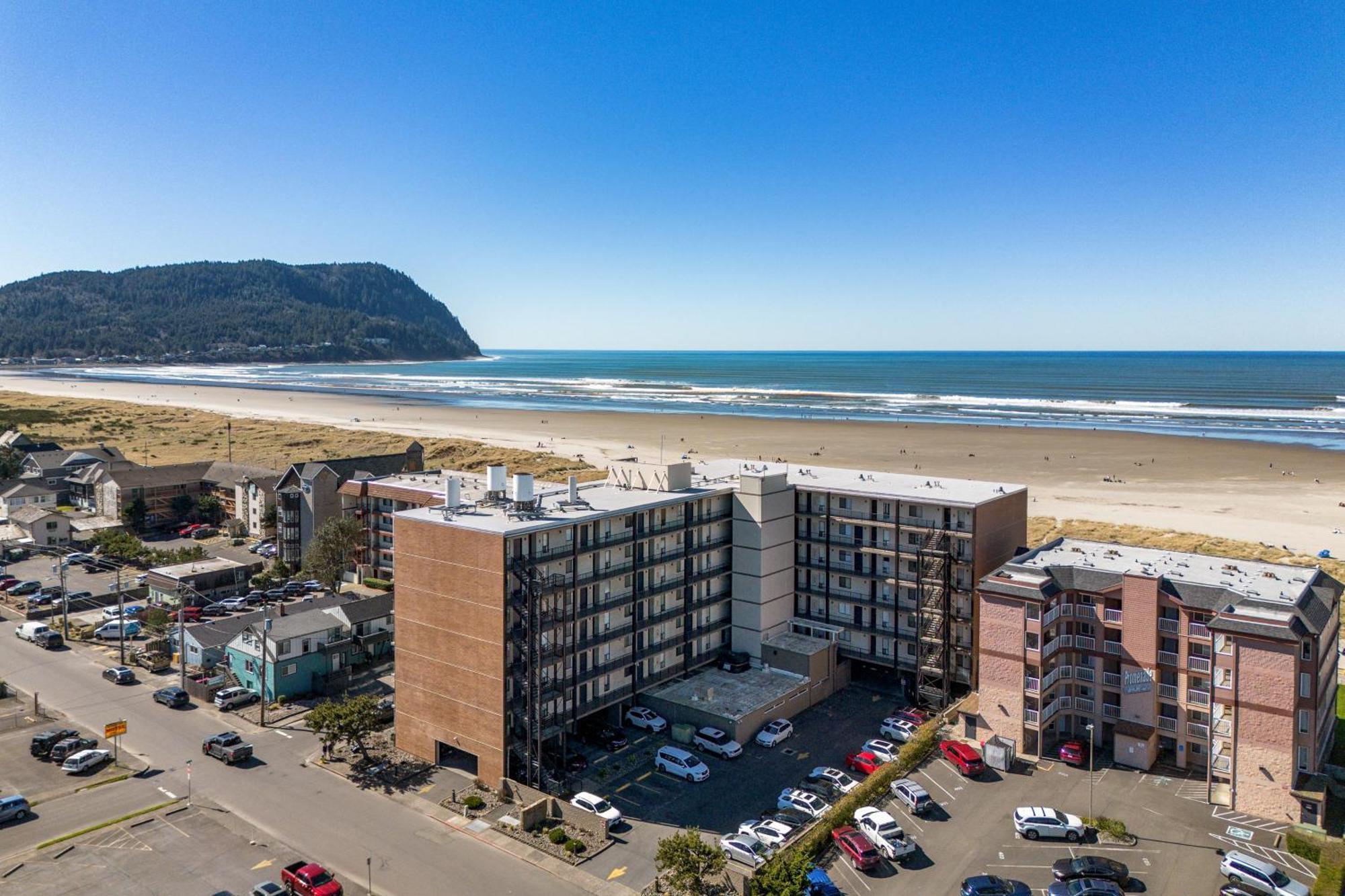 Sand & Sea: The Promenade Apartment Seaside Exterior photo