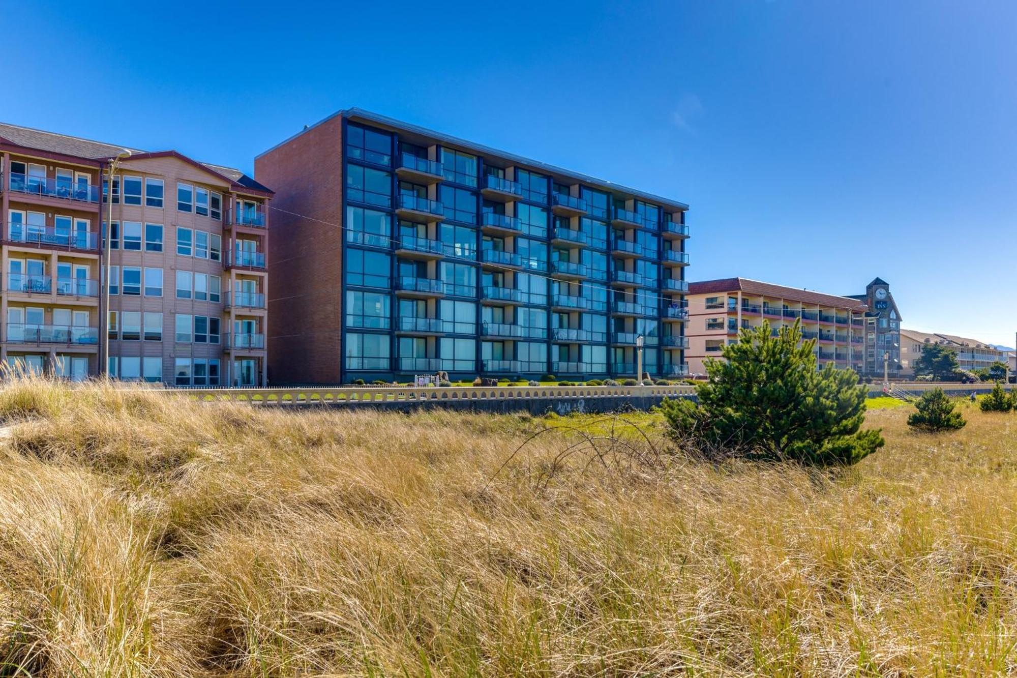 Sand & Sea: The Promenade Apartment Seaside Exterior photo