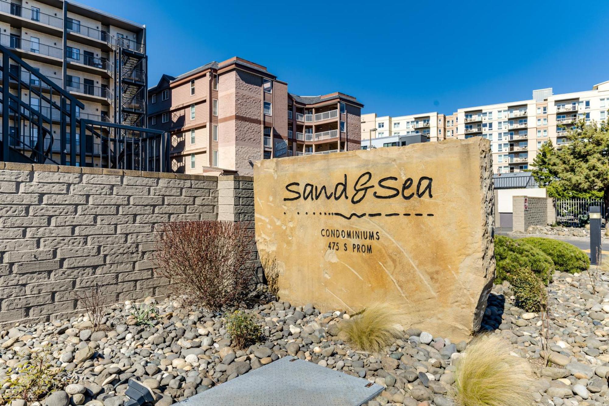 Sand & Sea: The Promenade Apartment Seaside Exterior photo